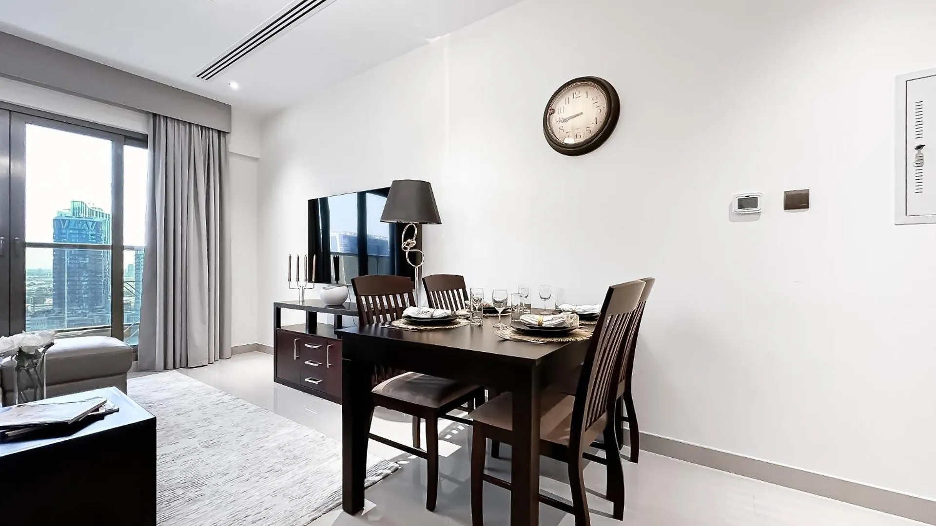 Apartment Trophy Sunset Serenity Suite In Downtown With Panromic Skyline Views Dubai